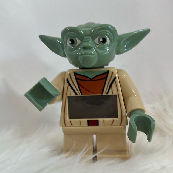 Lego Yoda Digital Alarm Clock Collectible - Picture 3 of 8